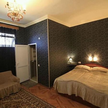 Guesthouse Raisa Кварели Екстериор снимка