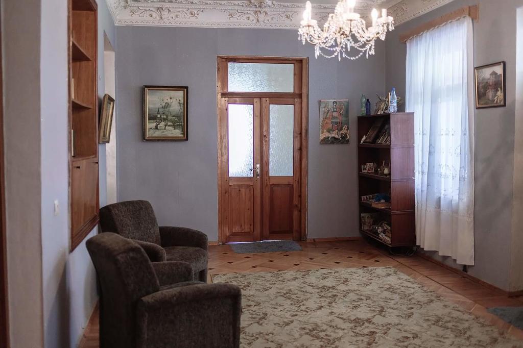 Guesthouse Raisa Кварели Екстериор снимка